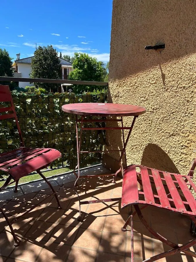 Sunflower Apartament Apartman Sirmione