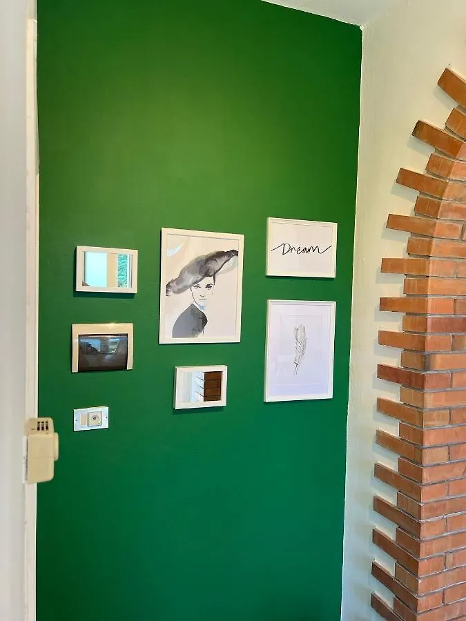 Sunflower Apartament Apartman Sirmione