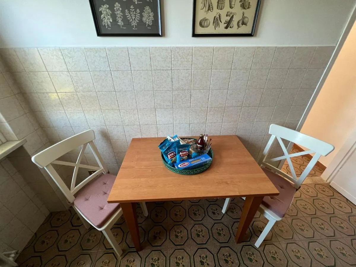 Sunflower Apartament Apartman Sirmione